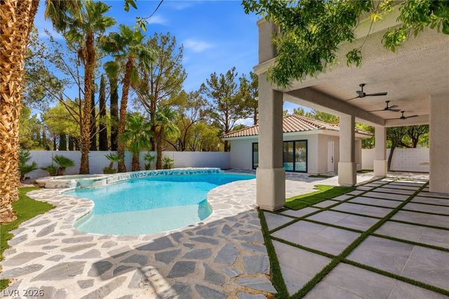 10626 San Vercelli Court, Las Vegas, NV 89141