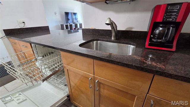 210 N 17th Street 906, St Louis, MO 63103