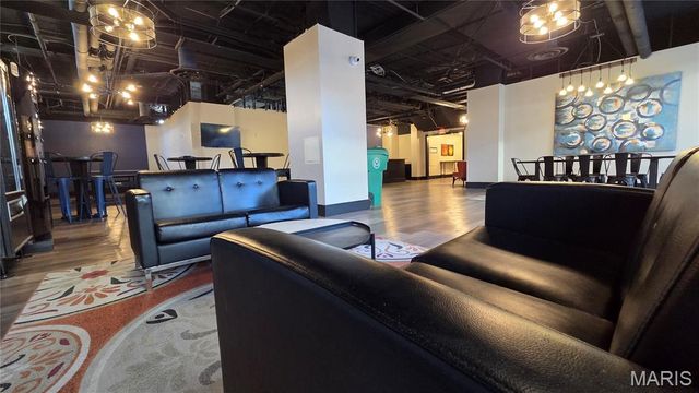 210 N 17th Street 906, St Louis, MO 63103