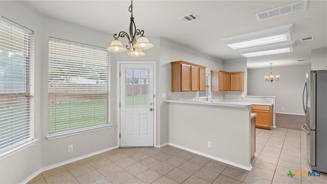 152 Falcon Crossing, Cibolo, TX 78108