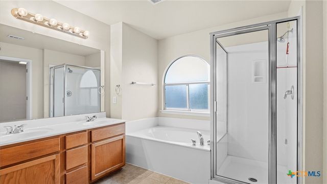 152 Falcon Crossing, Cibolo, TX 78108