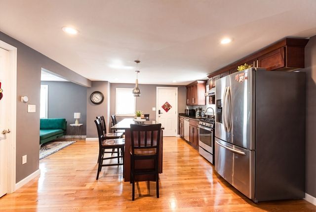 27 Sewall St, Revere, MA 02151