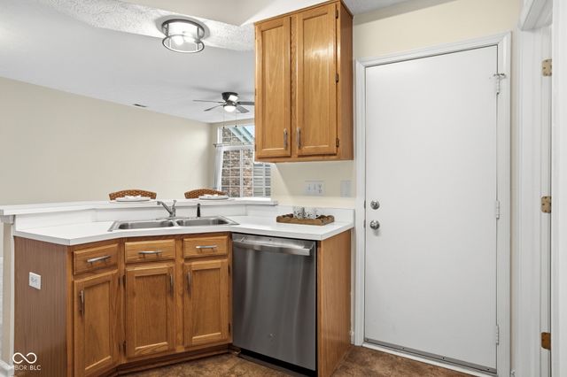 6561 Green Haven Lane C, Indianapolis, IN 46214