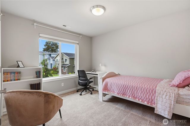 19217 8th Avenue W, Lynnwood, WA 98036