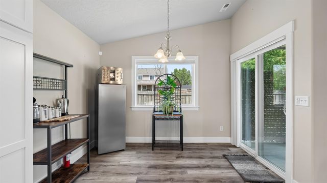 1609 E Marilyn Cir, Deer Park, WA 99006