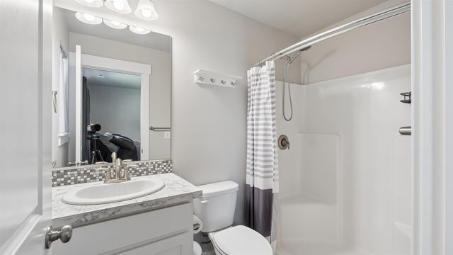 1609 E Marilyn Cir, Deer Park, WA 99006