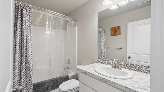 1609 E Marilyn Cir, Deer Park, WA 99006
