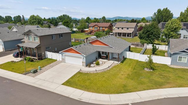 1609 E Marilyn Cir, Deer Park, WA 99006