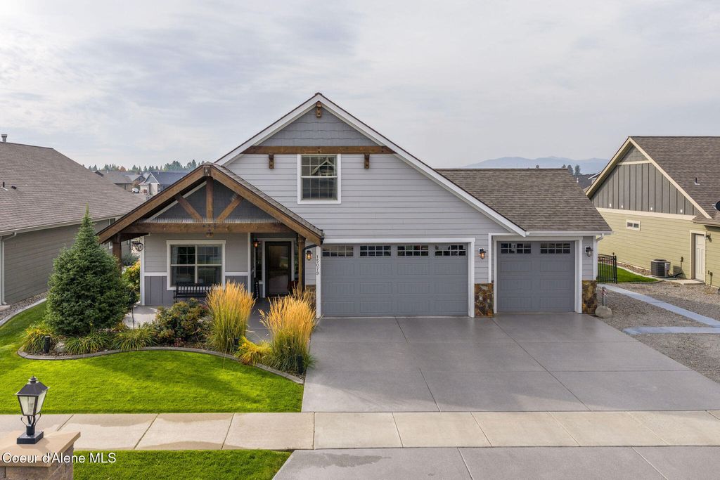 15079 N PRISTINE CIR, Rathdrum, ID 83858