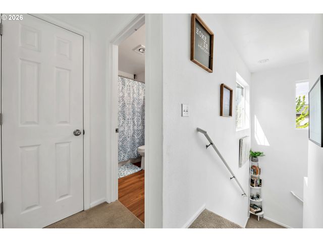 1647 HAMLET Ln, Eugene, OR 97402