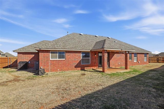 13700 Blacktail Court, Piedmont, OK 73078