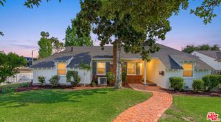 3330 Hermanos Street, Pasadena, CA 91107