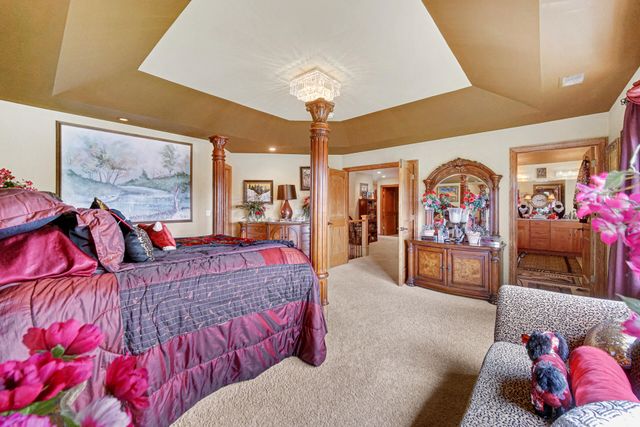 84 Liberty Lakes Drive, Valparaiso, IN 46385