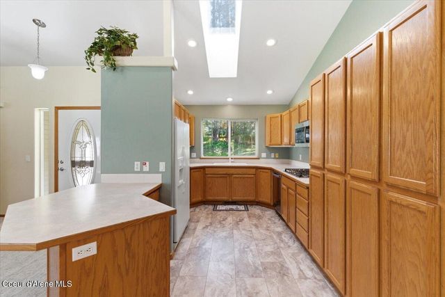 12413 W Rio Vista Pl, Post Falls, ID 83854