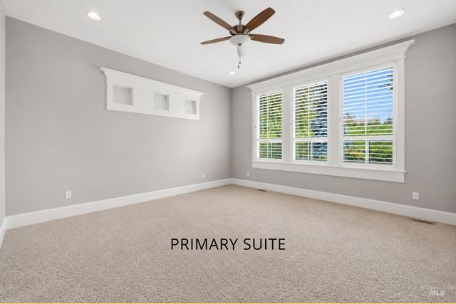 6070 W Piaffe Ct, Eagle, ID 83616
