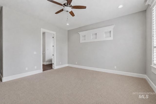 6070 W Piaffe Ct, Eagle, ID 83616
