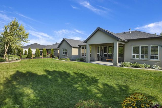 6070 W Piaffe Ct, Eagle, ID 83616