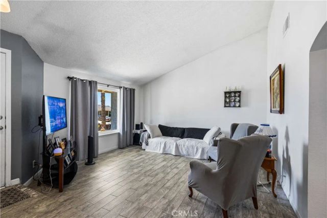 8469 Wild Pony, Jurupa Valley, CA 92509