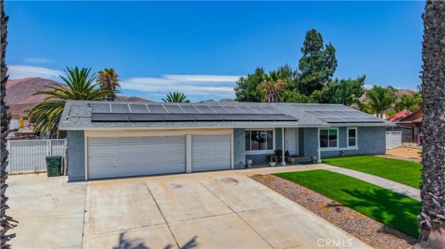 8469 Wild Pony, Jurupa Valley, CA 92509