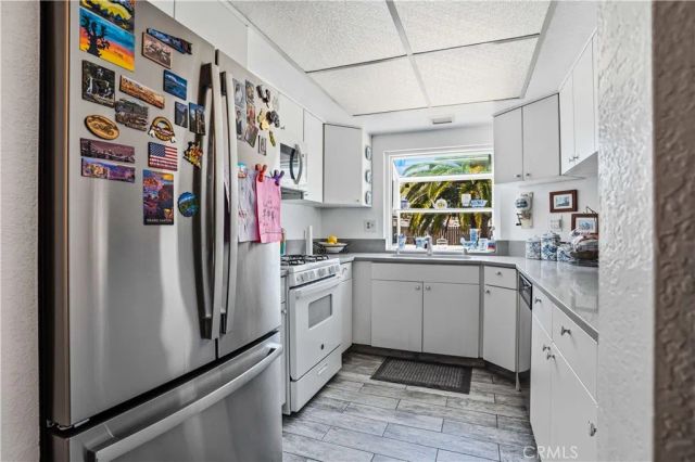 8469 Wild Pony, Jurupa Valley, CA 92509