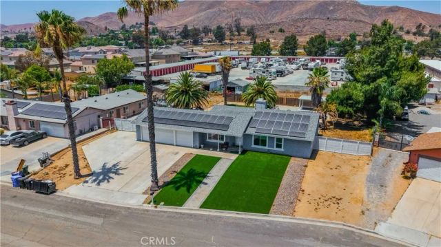 8469 Wild Pony, Jurupa Valley, CA 92509