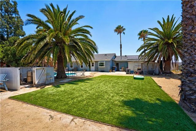 8469 Wild Pony, Jurupa Valley, CA 92509