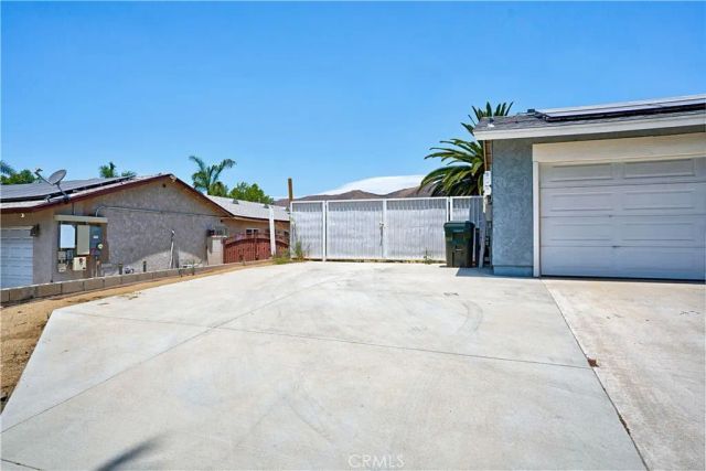 8469 Wild Pony, Jurupa Valley, CA 92509