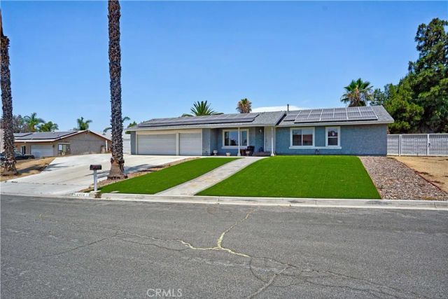 8469 Wild Pony, Jurupa Valley, CA 92509