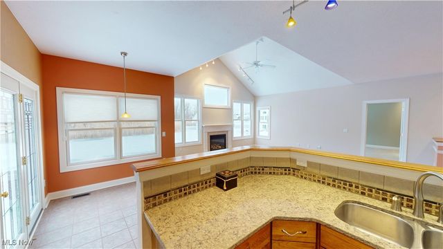 891 Stonewater Drive, Kent, OH 44240