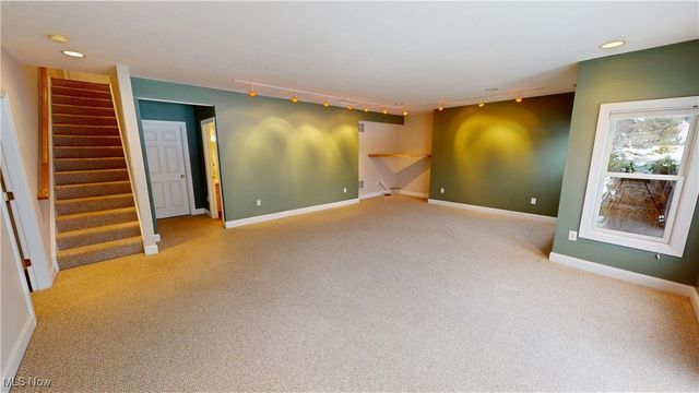 891 Stonewater Drive, Kent, OH 44240