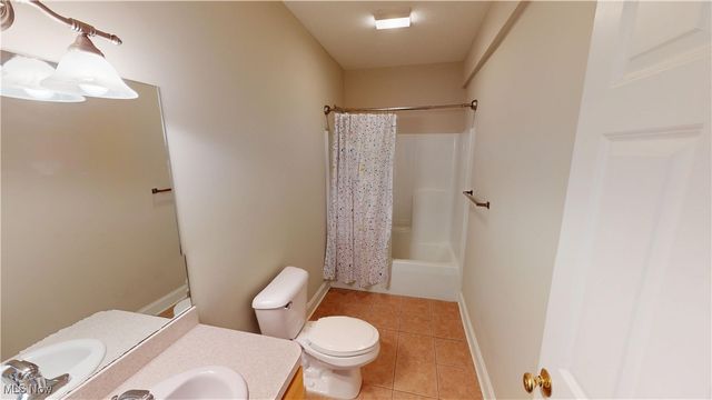 891 Stonewater Drive, Kent, OH 44240