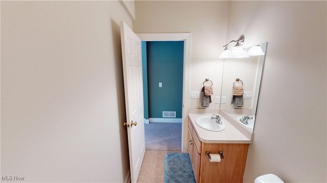 891 Stonewater Drive, Kent, OH 44240