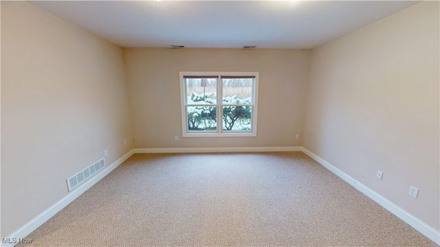 891 Stonewater Drive, Kent, OH 44240