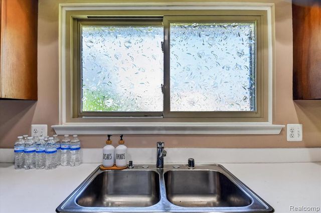 13311 Boca Grande Drive, Sterling Heights, MI 48312