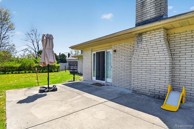 13311 Boca Grande Drive, Sterling Heights, MI 48312