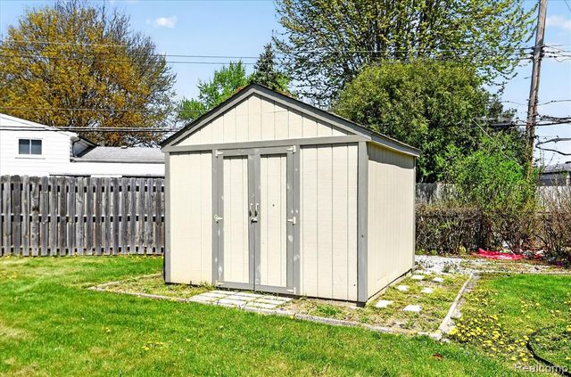 13311 Boca Grande Drive, Sterling Heights, MI 48312