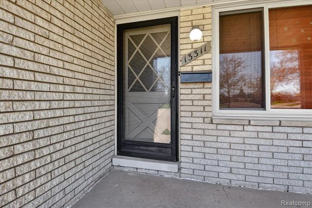 13311 Boca Grande Drive, Sterling Heights, MI 48312