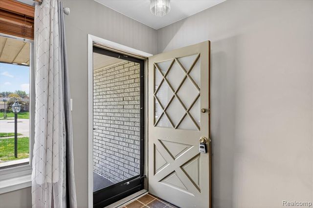 13311 Boca Grande Drive, Sterling Heights, MI 48312