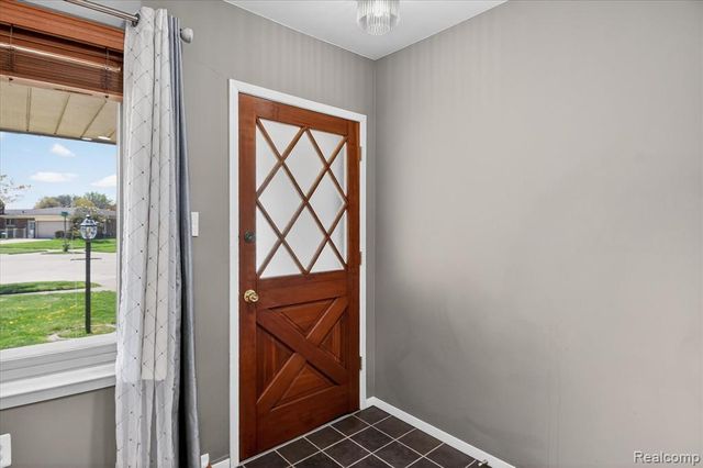 13311 Boca Grande Drive, Sterling Heights, MI 48312