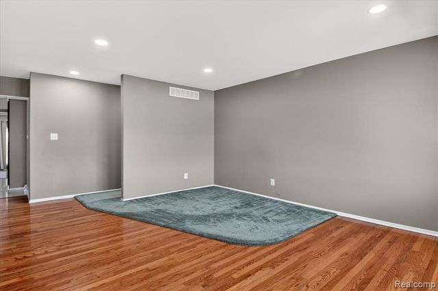 13311 Boca Grande Drive, Sterling Heights, MI 48312