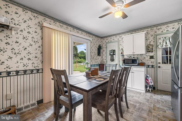 934 DALLAS DR, York, PA 17406