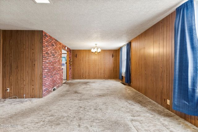 337 Perry Street, Schenectady, NY 12306