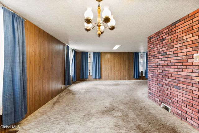 337 Perry Street, Schenectady, NY 12306