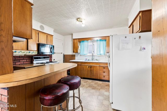 337 Perry Street, Schenectady, NY 12306