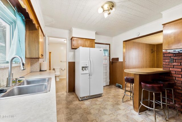 337 Perry Street, Schenectady, NY 12306