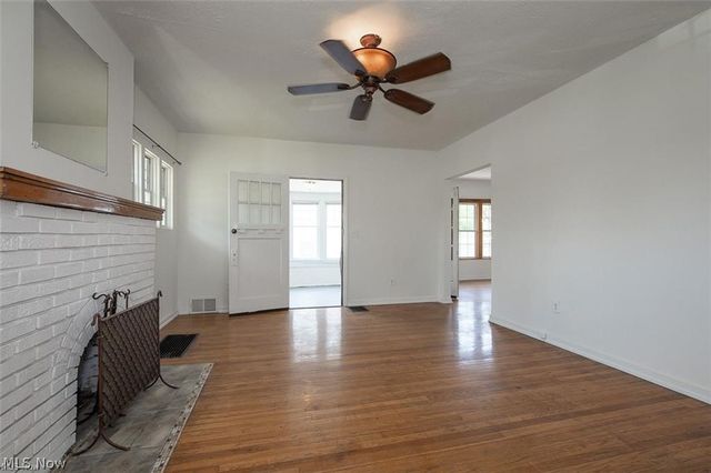 15009 Miles Avenue, Cleveland, OH 44128