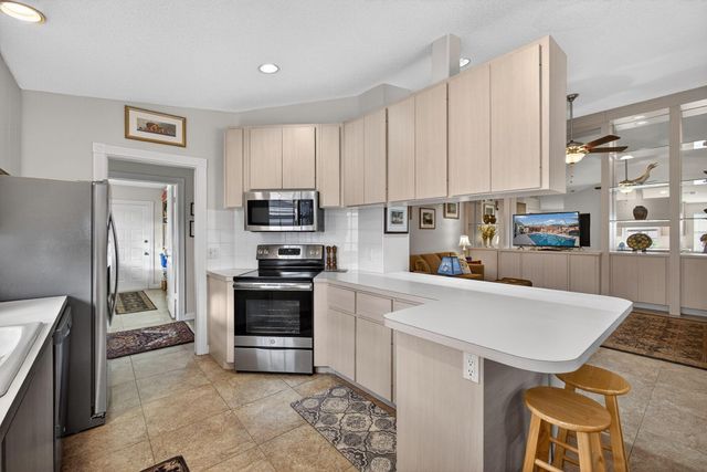 4238 Royal Oak Drive, Palm Beach Gardens, FL 33410