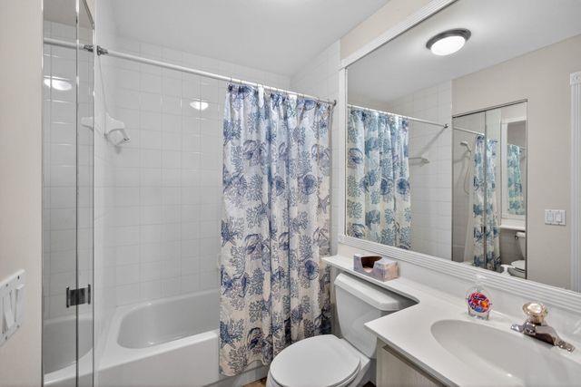 4238 Royal Oak Drive, Palm Beach Gardens, FL 33410