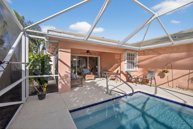 4238 Royal Oak Drive, Palm Beach Gardens, FL 33410