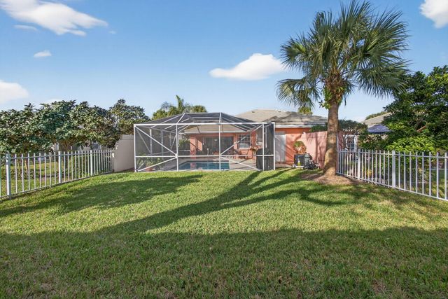 4238 Royal Oak Drive, Palm Beach Gardens, FL 33410